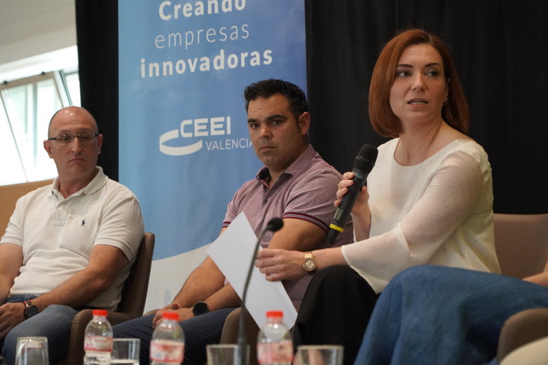 Jos� Miguel Vendrell y Ximo Alonso en la mesa redonda 'Innovaci�n y transformaci�n empresarial' IV[;;;][;;;]
