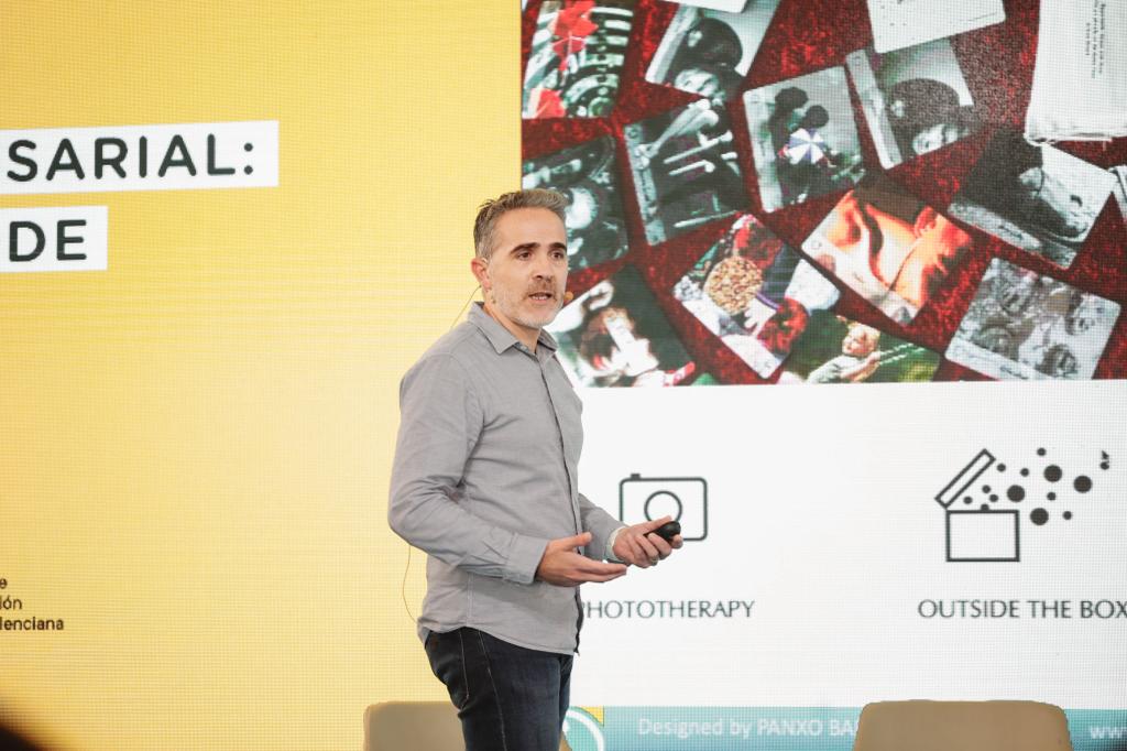 Paco Romero. Sesi�n networking[;;;][;;;]