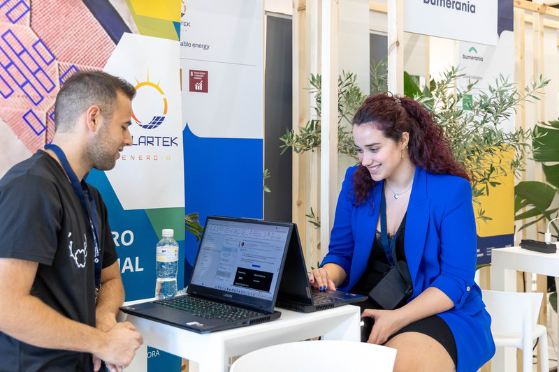 Feria Llamp en The GIB