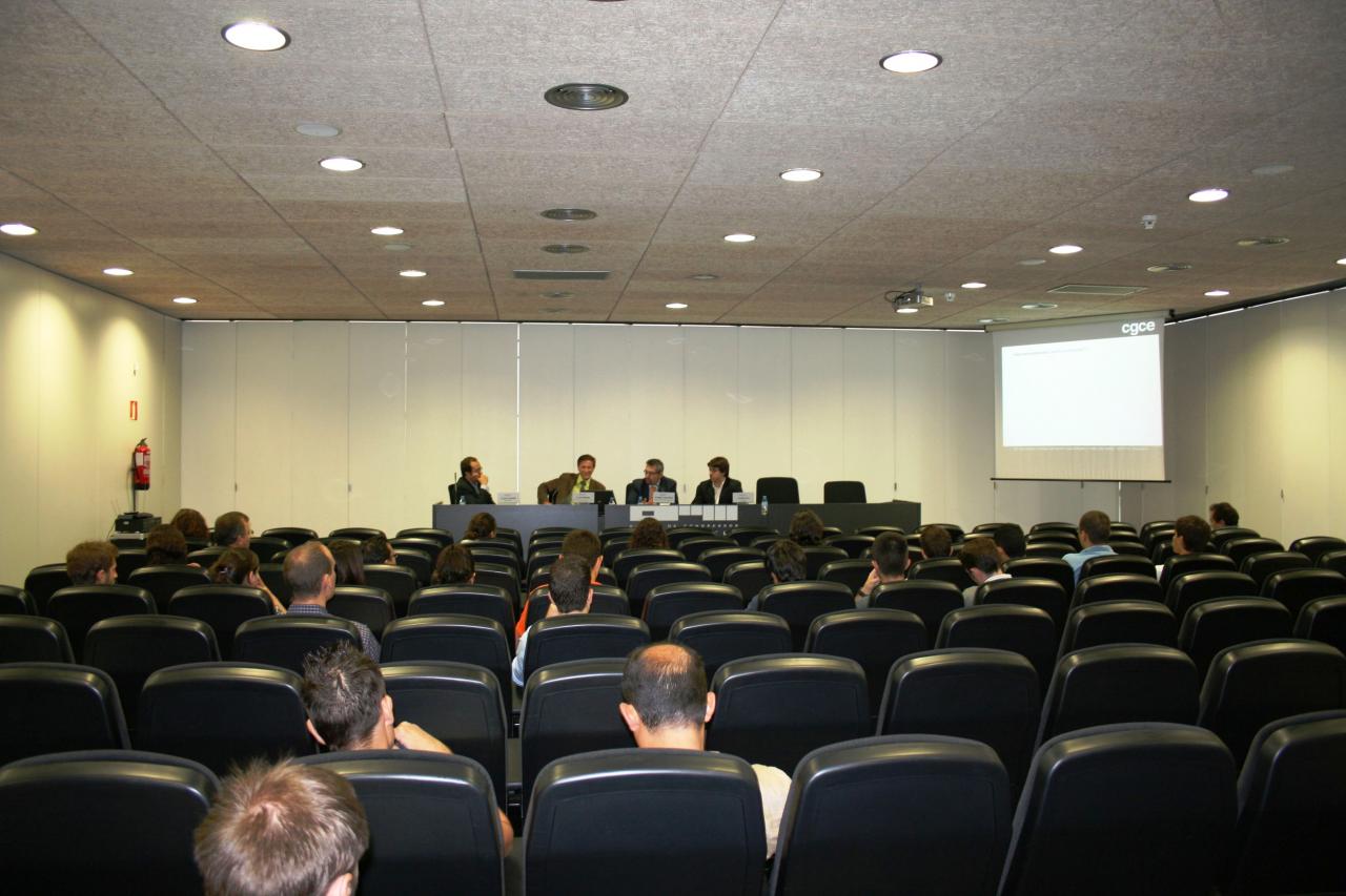 Taller 7: Internacionalizarse �opci�n o necesidad?-001