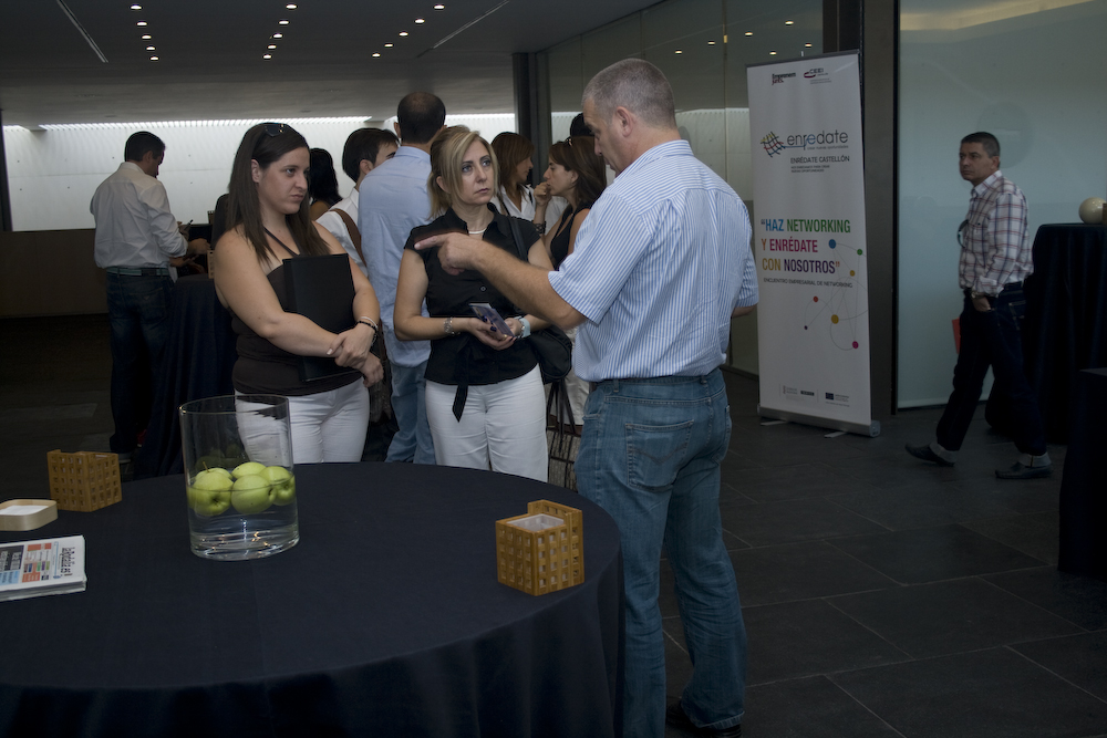 caf� networking