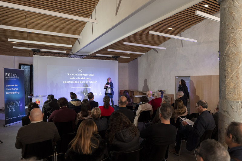 Intervenci�n de Ana Fa�an�s