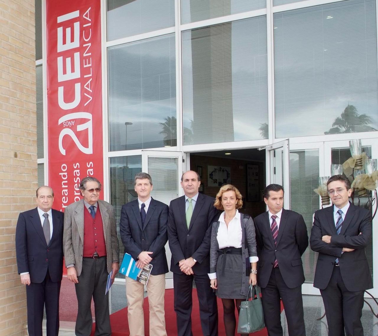 D. Jes�s Casanova, D. Emilio Tortosa, D. Carlos Navarro, Honorable Sr. D. Enrique Verdeguer, Sra. D�a. Mar Casanova, Sr. D. Rafael Mir� y D. Jos� Manuel P�rez Orqu�n