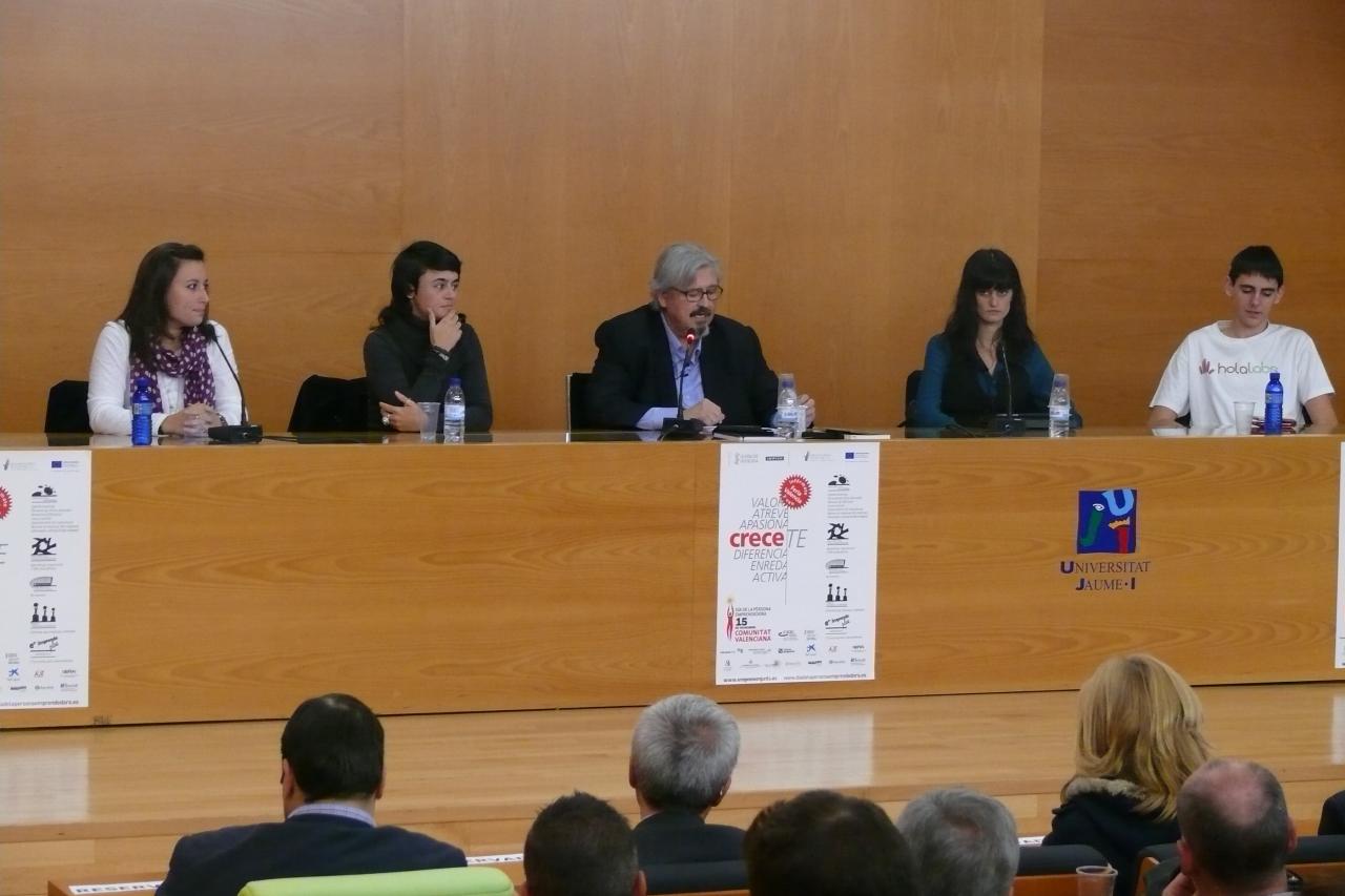 Plenario: �Vivo en el futuro y esto es lo que veo�