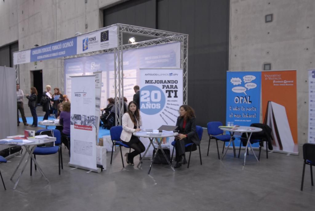 113 DPECV2012 Stands Zona Entidades Informaci�n y Orientaci�n
