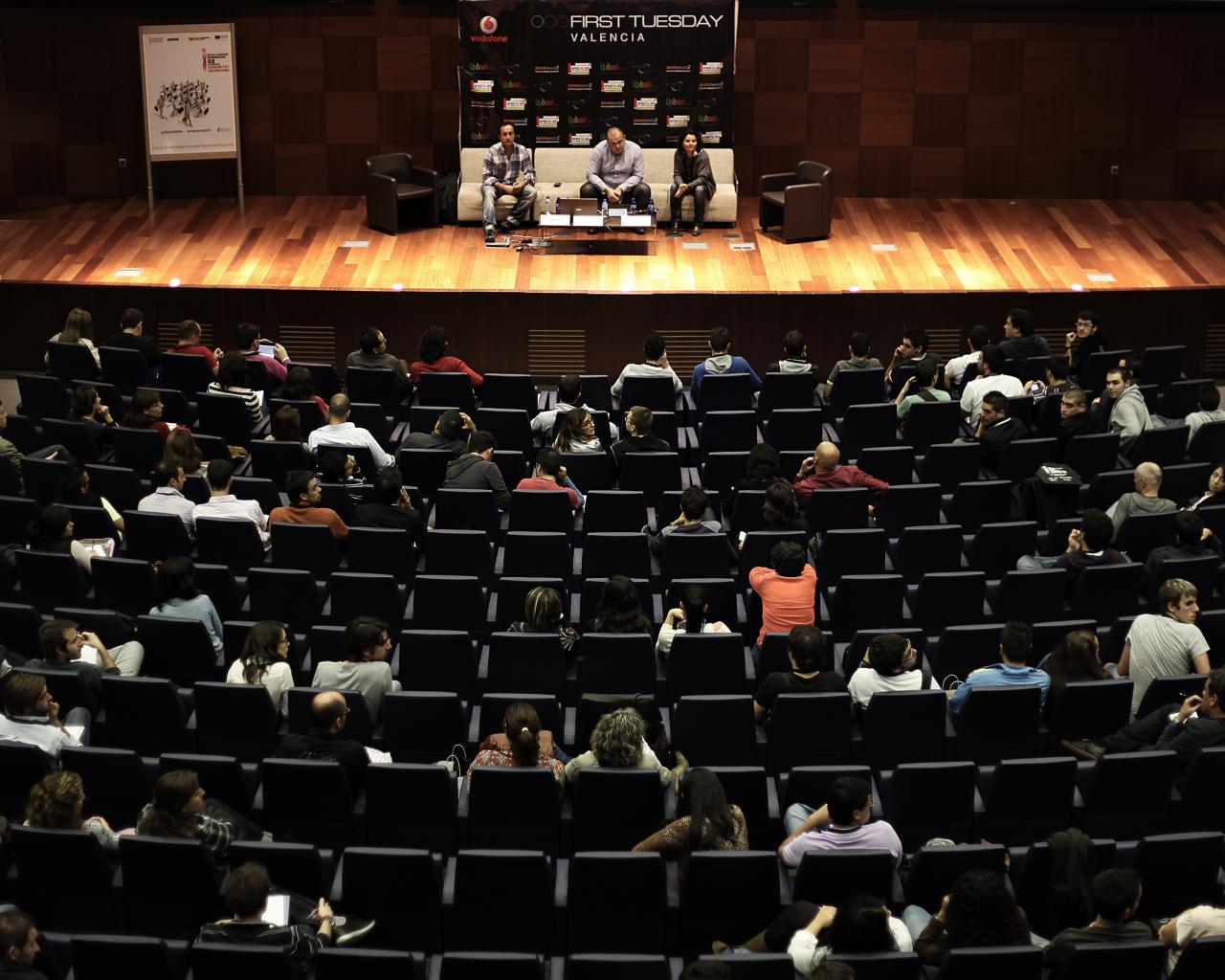 207 DPECV2011 centro eventos sesiones decidete internet 2