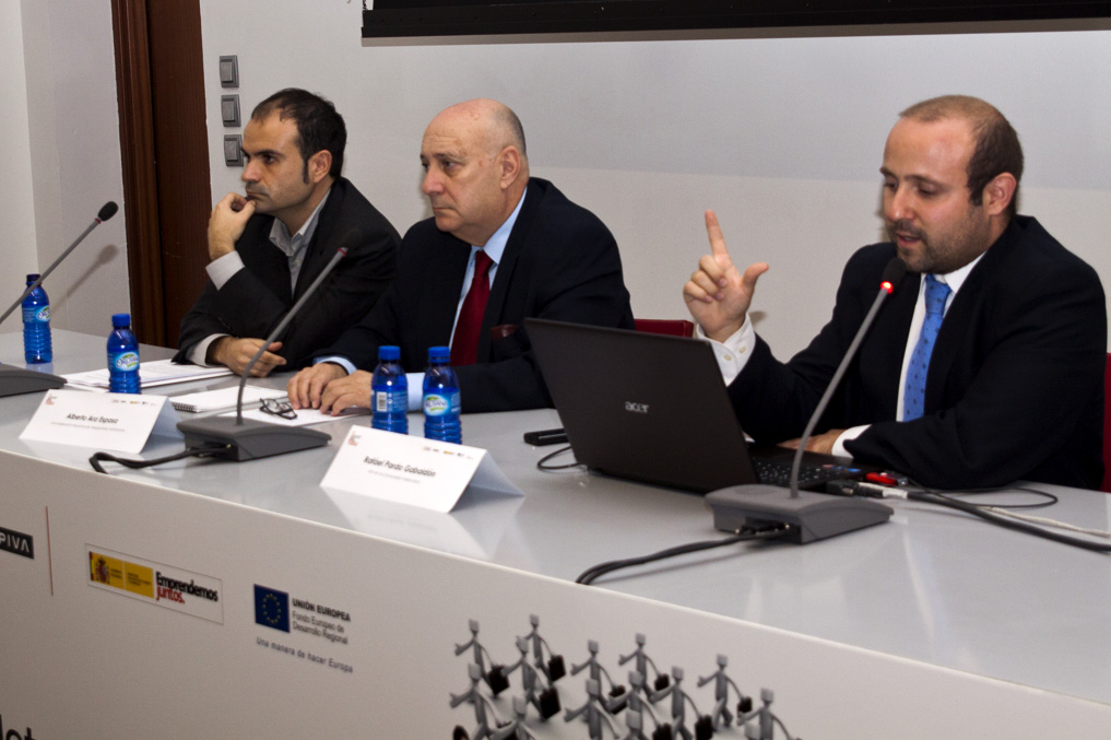 346 DPECV2011 centro eventos salas autonomos4