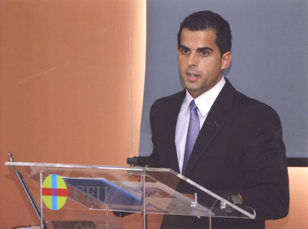 Vicente Ros, director de comunicaci�n digital CEU