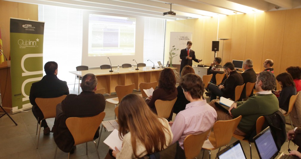 Jornada sobre deducciones fiscales. Sal�n de actos CEEI Castell�n. 