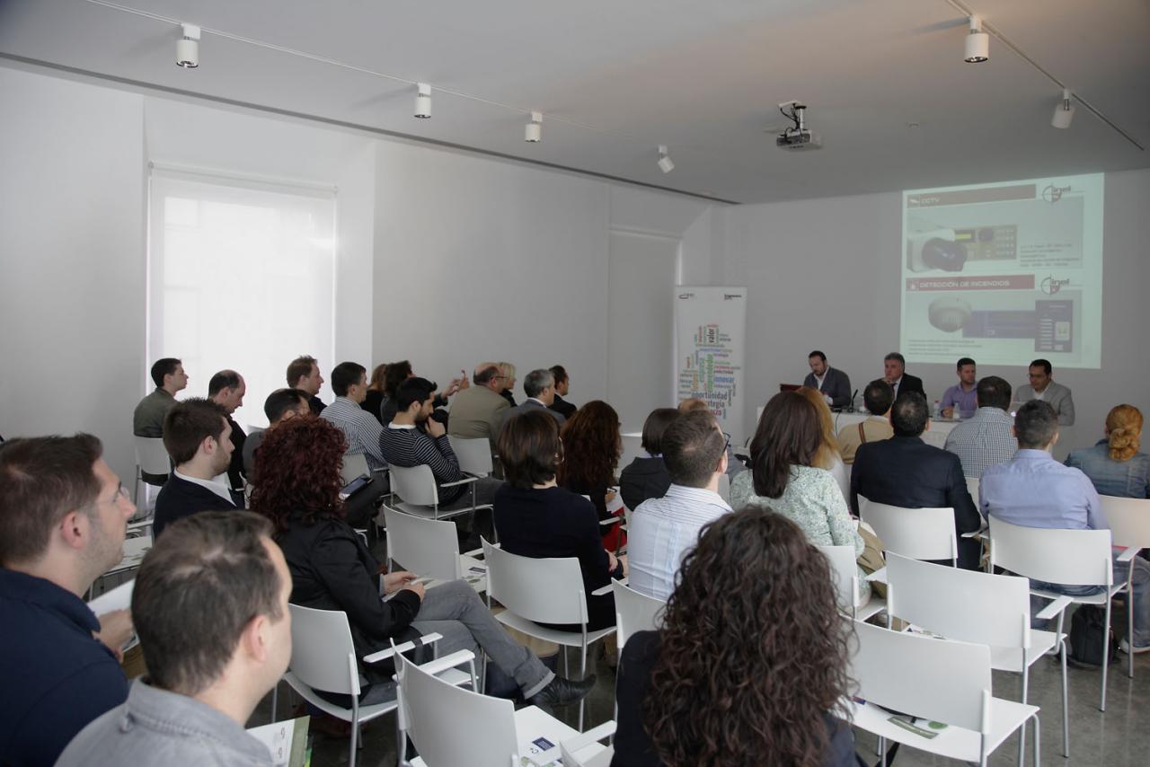 Asistentes taller inversi�n privada Enr�date Ontinyent