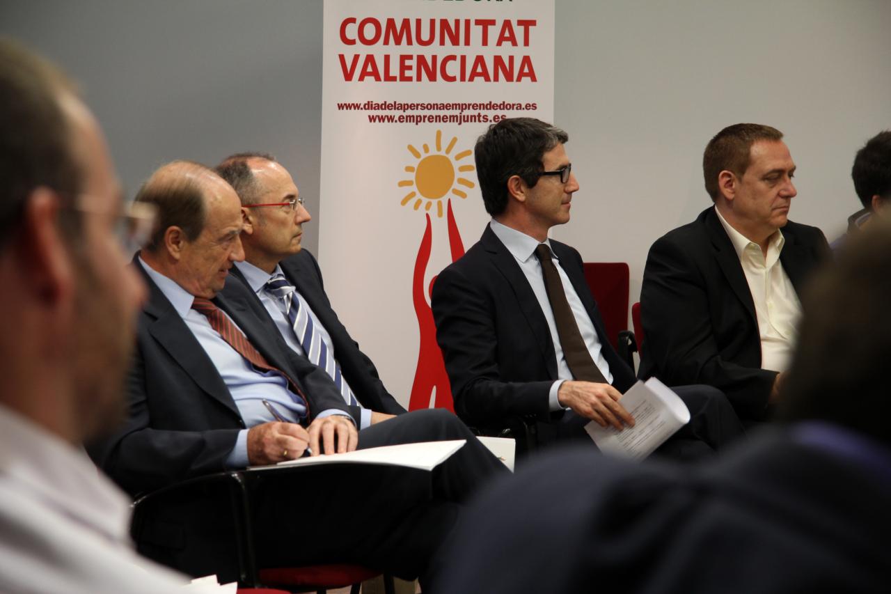 PRIMERA REUNION COMIT� COORDINACI�N Y PROGRAMACION DPECV 2013 10