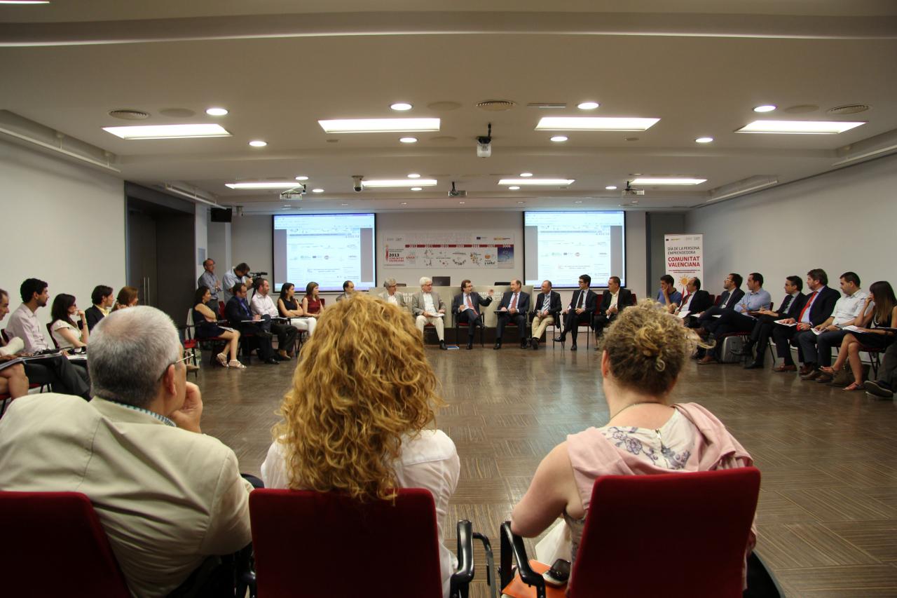 PRIMERA REUNION COMIT� COORDINACI�N Y PROGRAMACION DPECV 2013 16