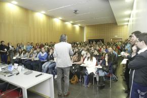 179 Centro de Eventos (Sala 3F 12:00h.) #DPECV2013 