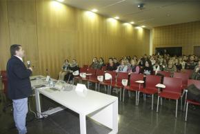 184 Centro de Eventos (Sala 3F 16:30h.) #DPECV2013 