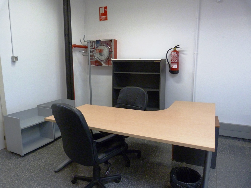 Coworking (2) Puestos de trabajo