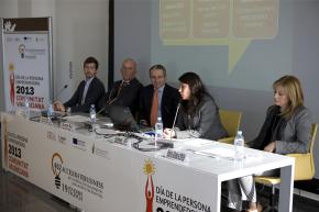 237 Centro de Eventos (Sala 4F 10:00h.) #DPECV2013