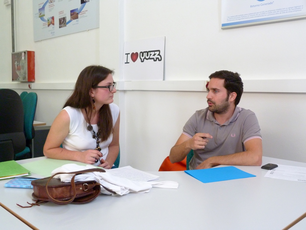 2� Sesi�n Yuzz. La idea y DAFO.  Patricia Merodio y Javier Rom�n