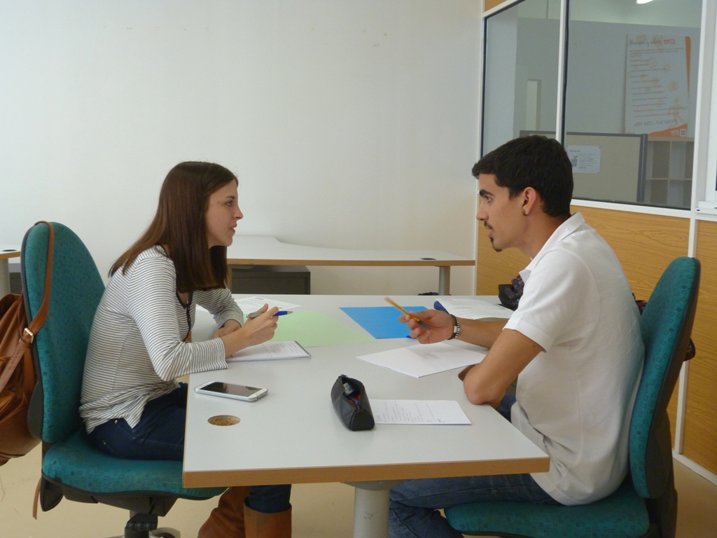 2� Sesi�n Yuzz. La idea y DAFO.  Ana Selva y Carlos Heredero