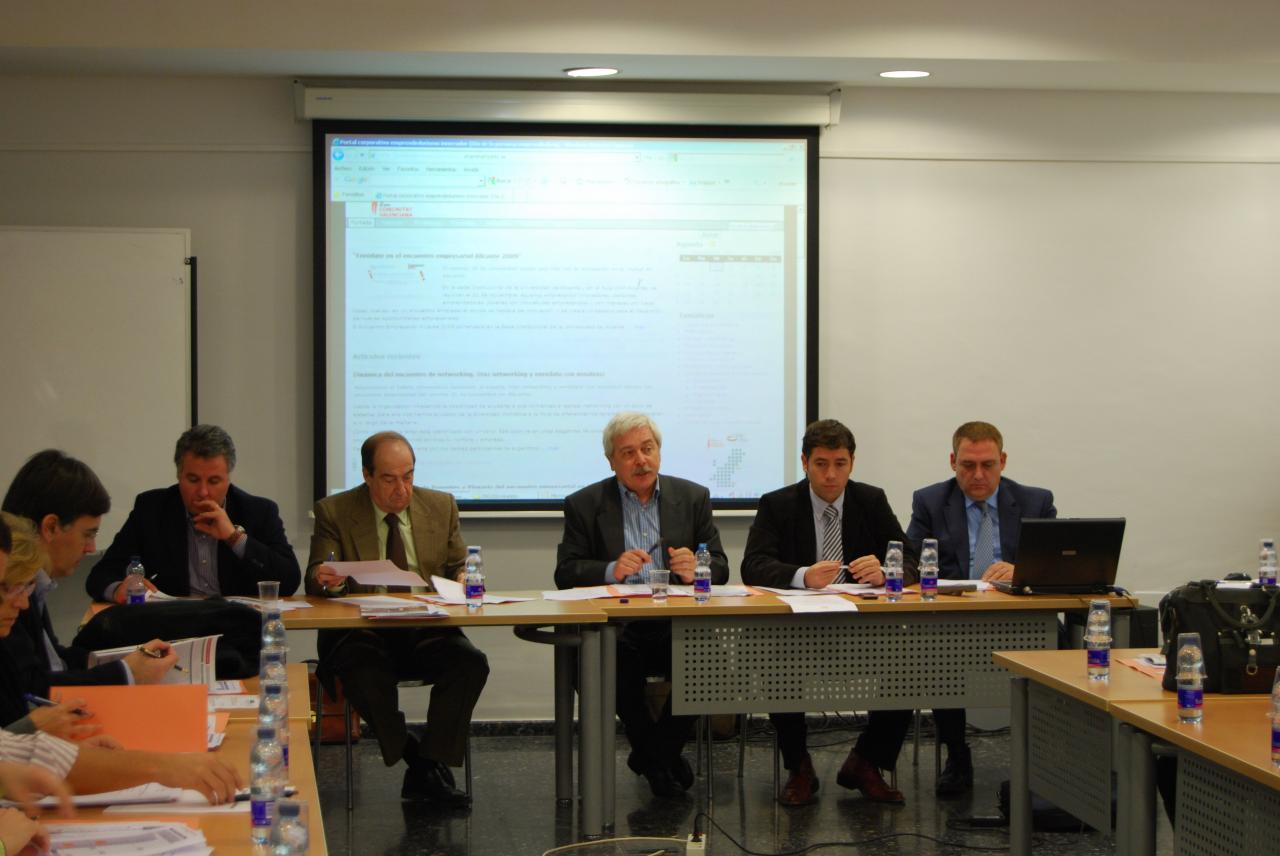 Comit� de Organizaci�n del D�a de la Persona Emprendedora 2