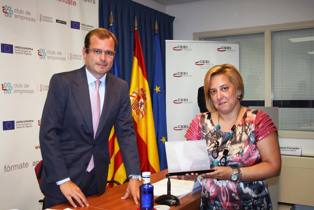 Hidmo Consultores recogiendo el accesit en la categor�a de Creaci�n de Empresa