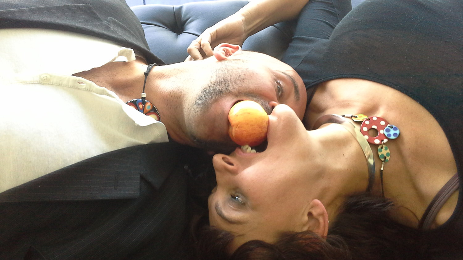 Co-producci�n Teatrointimo & ManzanaRoja