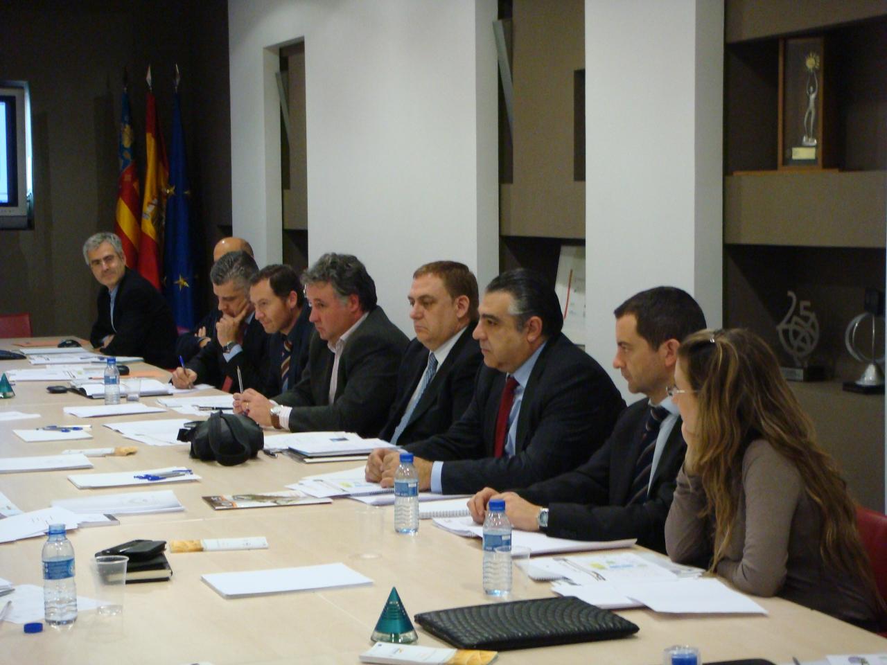 Mesa reuni�n patrocinadores 2010_1