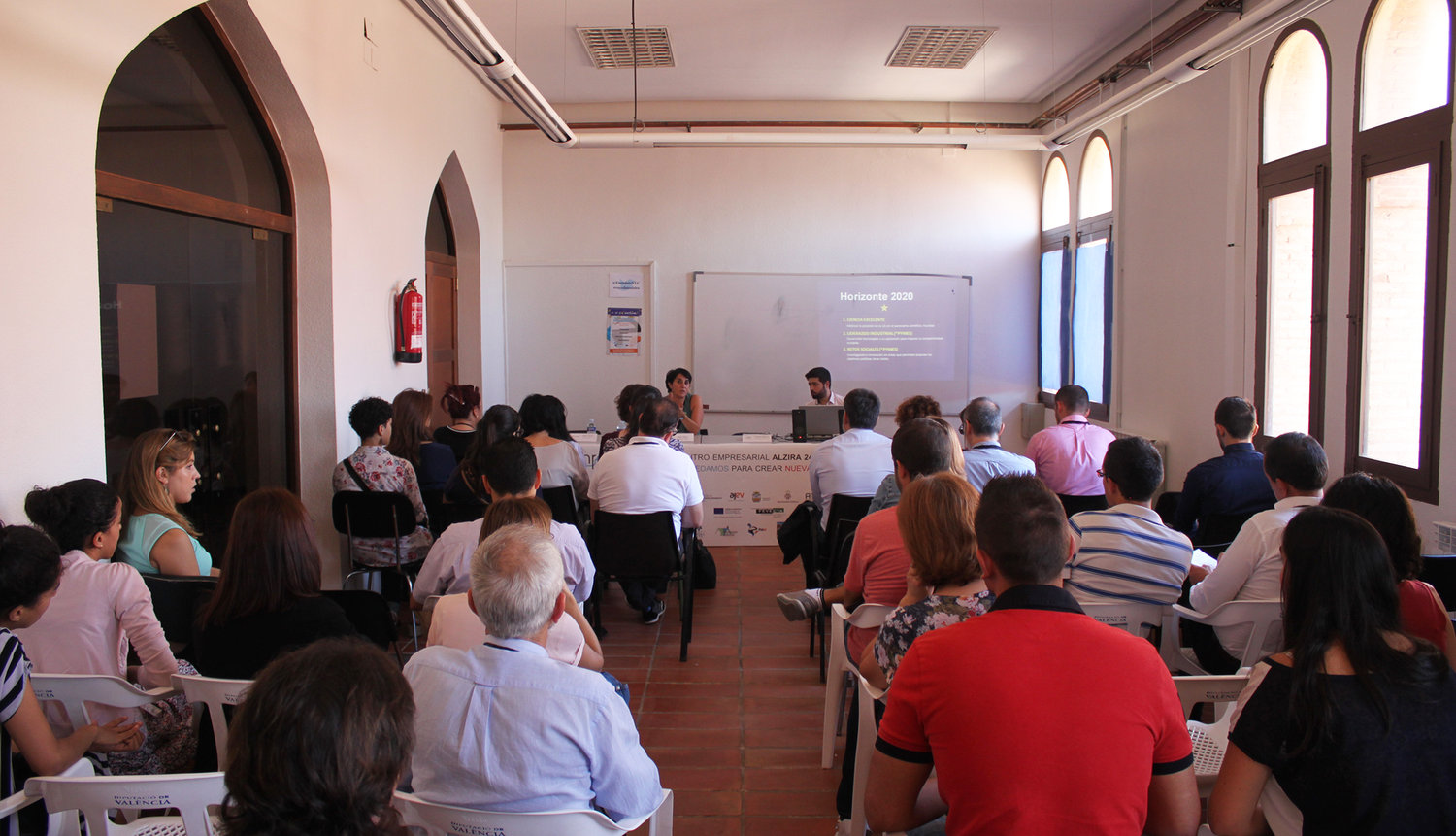 Taller de Financiaci�n Europea 2 Enr�date Alzira 2015