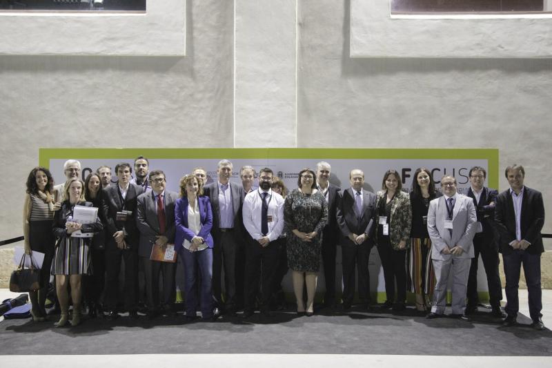 Autoridades y Organizadores en el Photocall de Focus Pyme y Emprendimiento 2016 -01[;;;][;;;]