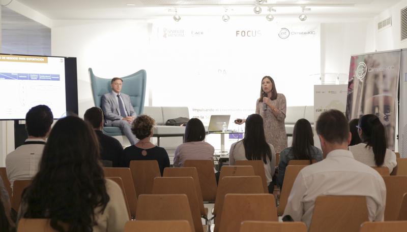 Taller: Porque las empresas peque�as tambi�n pueden internacionalizarse -01[;;;][;;;]