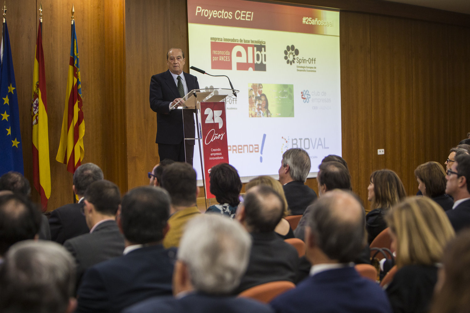 Durante el discurso de Jes�s Casanova #25a�osceei[;;;][;;;]