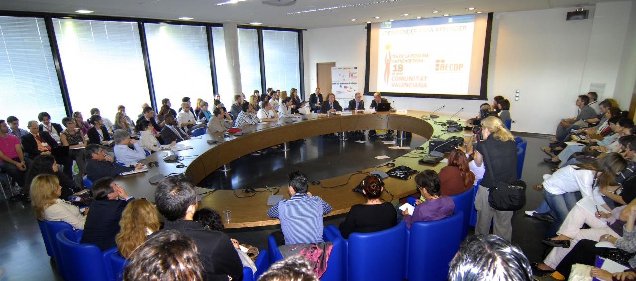 Vista Sesi�n "Desprender para aprender" DPECV 2010