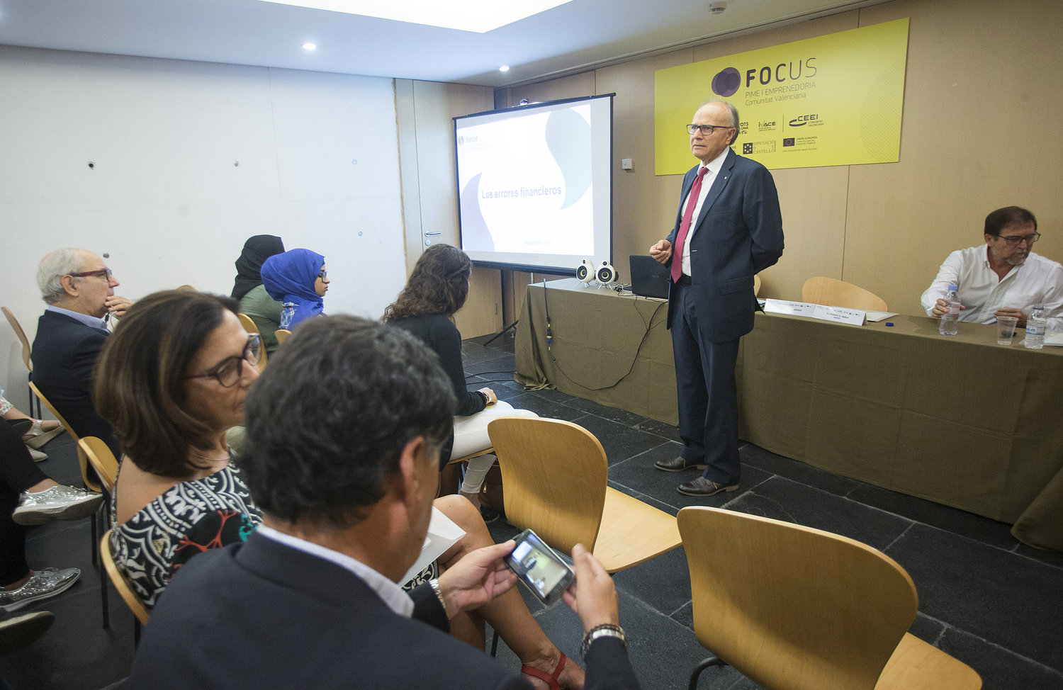 C�mo plantear con �xito un negocio evitando errores financieros[;;;][;;;]