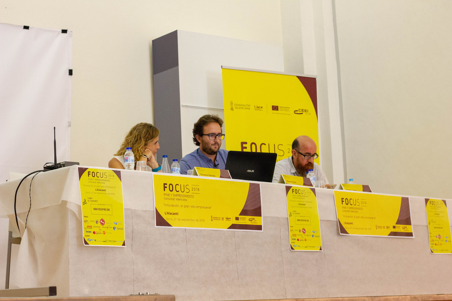 Mesa redonda: conociendo al nuevo consumidor. Hacia d�nde orientar la innovaci�n[;;;][;;;]