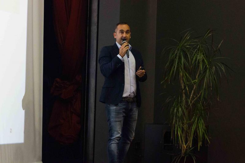 Mesa Redonda: Destinos tur�sticos inteligentes y big data.[;;;][;;;]- 1 - 1 - 1 - 1 - 1 - 1 - 1 - 1 - 1