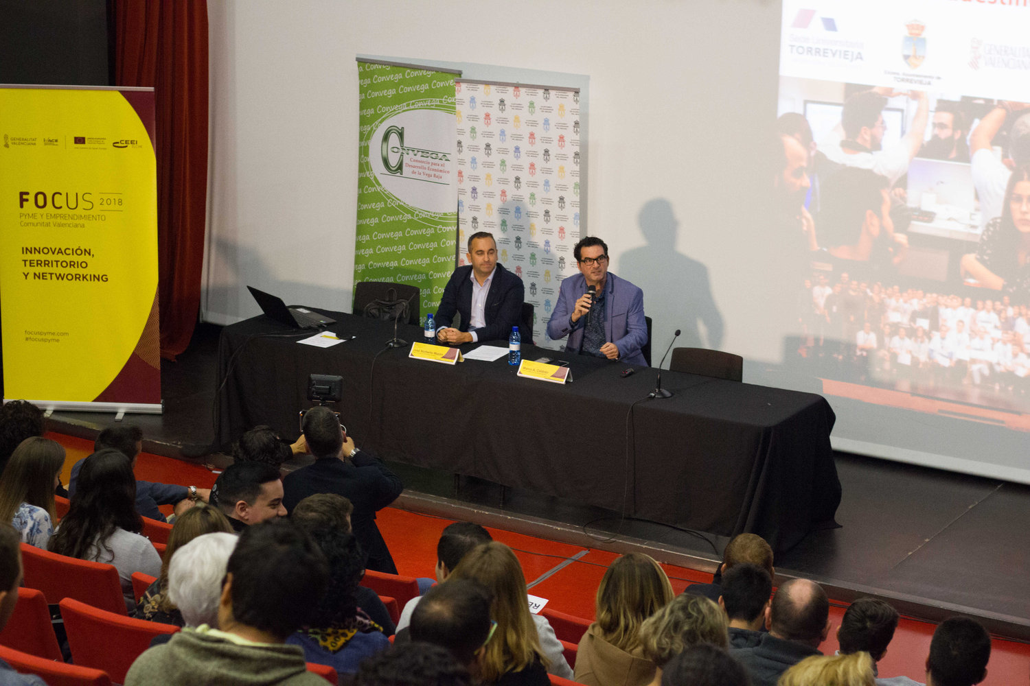 Mesa Redonda: Destinos tur�sticos inteligentes y big data[;;;][;;;]- 1 - 1 - 1 - 1 - 1 - 1 - 1 - 1 - 1 - 1