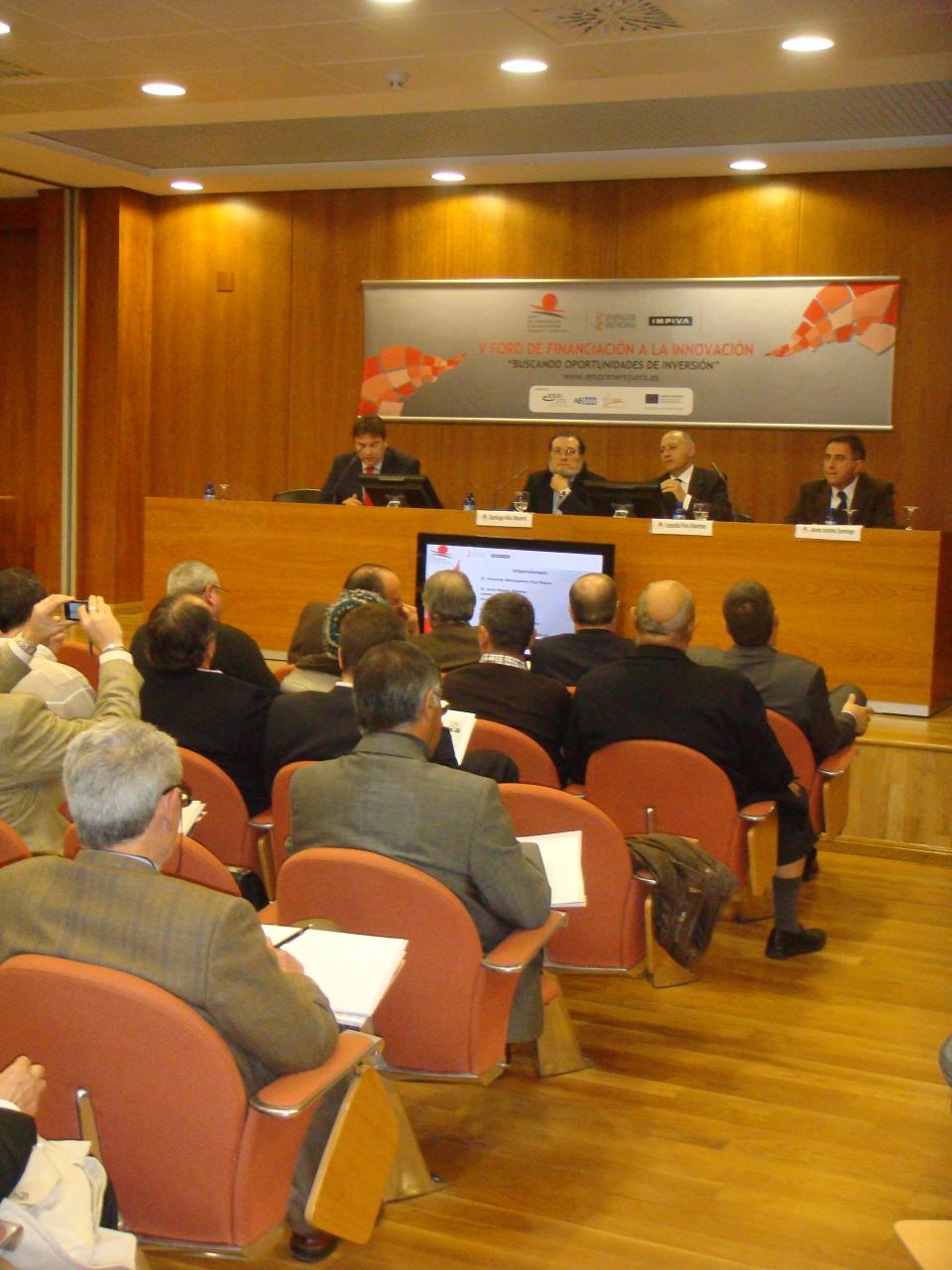 V Foro de Financiaci�n - Debate sobre la econom�a actual