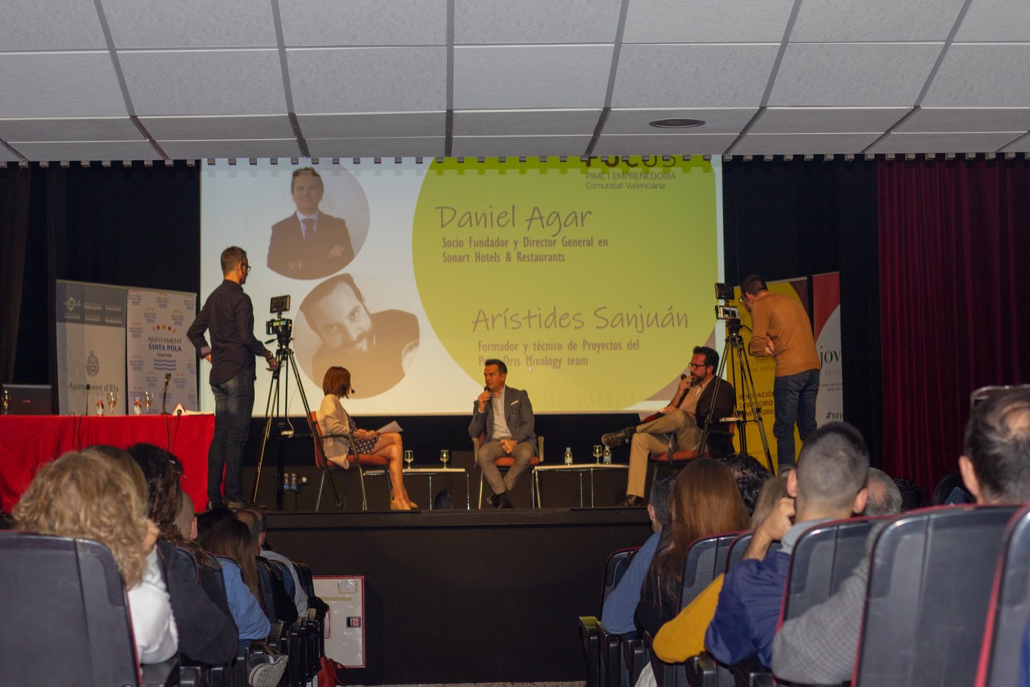 Mesa Redonda: c�mo mejorar la experiencia de Cliente en el sector tur�stico. Focus Pyme Baix Vinalop� 19[;;;][;;;]