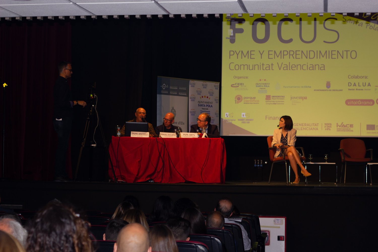 Mesa redonda: c�mo generar valor con la innovaci�n en productos gastron�micos. Focus Pyme Baix Vinalop� 19[;;;][;;;]