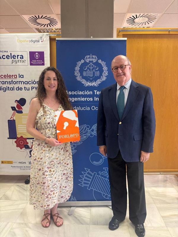 Colaboraci�n con la asociaci�n de ingenieros industriales de Andaluc�a Occidental (AIIAOC)